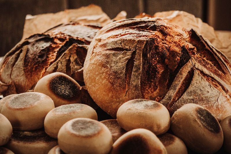 Zelf brood bakken: wat kost één brood aan stroom en ingrediënten?