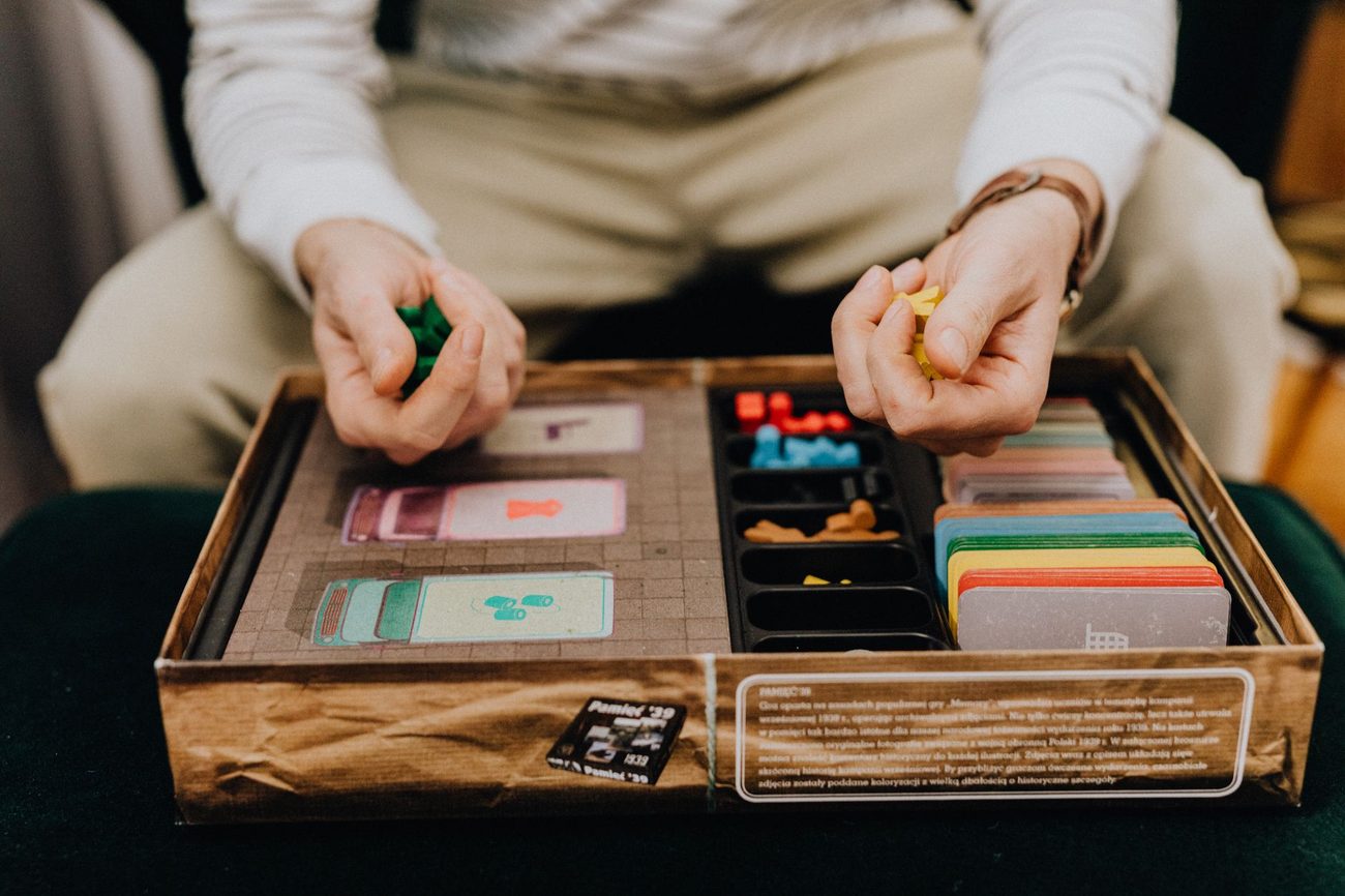 Winteravonden zonder scherm: spelletjes, boeken en de deken op de bank
